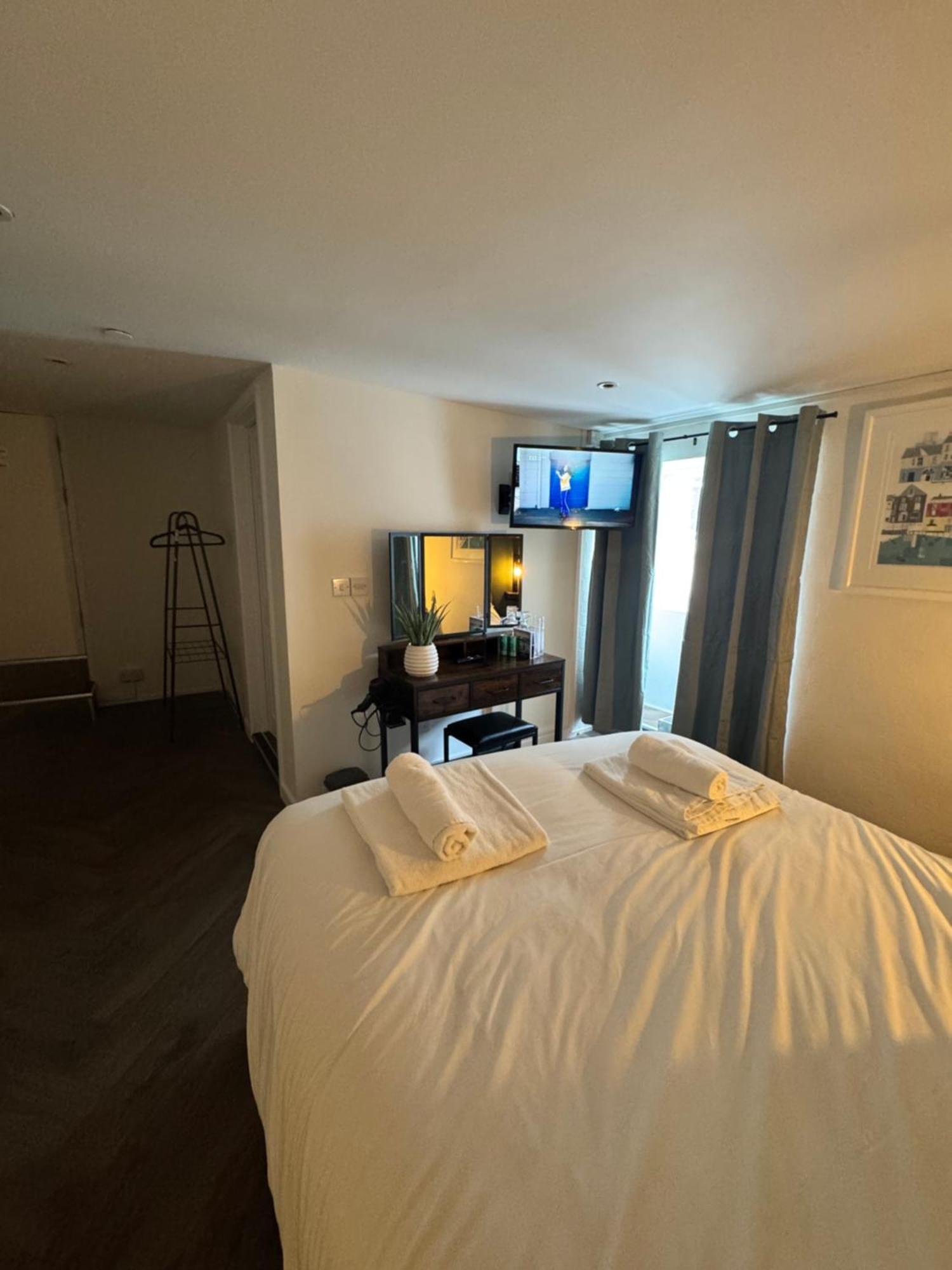 The London Inn Padstow Extérieur photo