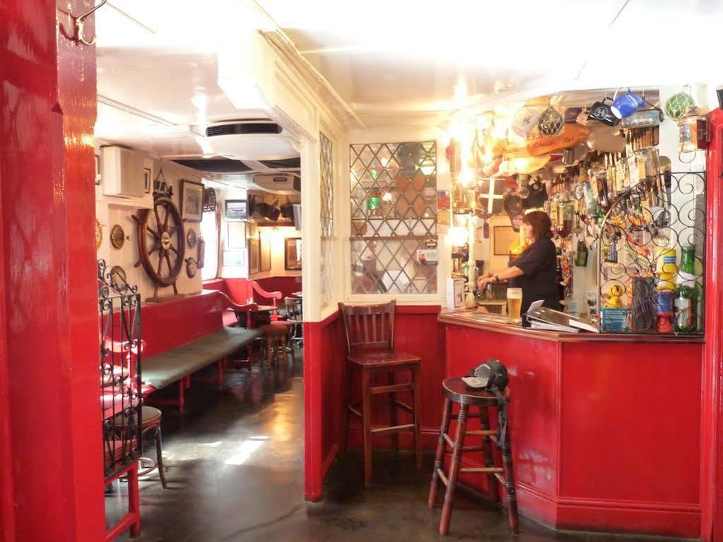 The London Inn Padstow Extérieur photo